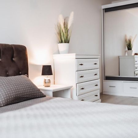 Luxury Apartments In City Center, Siauliai Ngoại thất bức ảnh